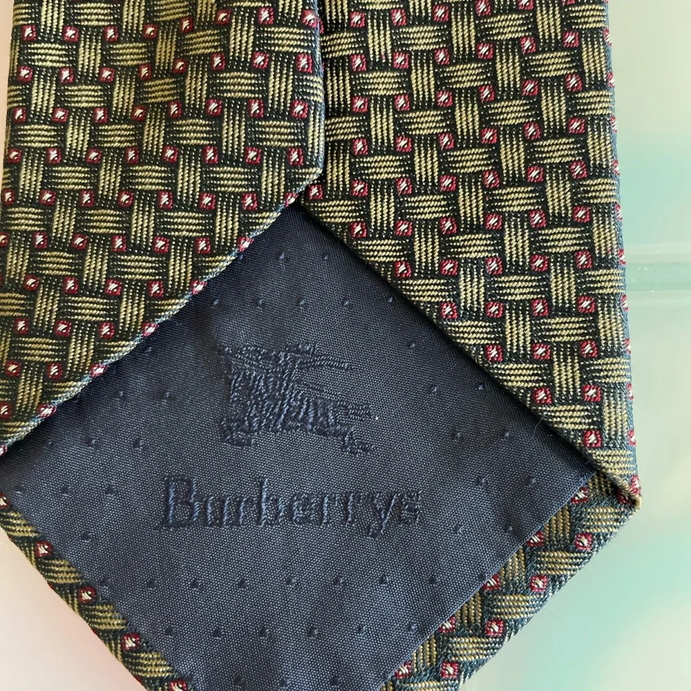 Burberry's 100% Silk Vintage Men's Tie